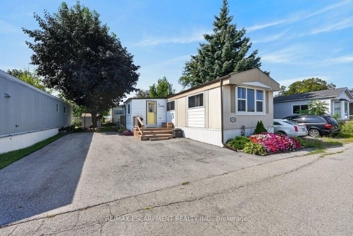 Photo de la propriété:  4586 Mary Lane  ON L3J 0W1 