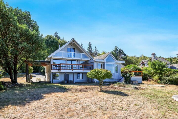 Property Photo: 6336 Coho Dr BC V9J 1V3