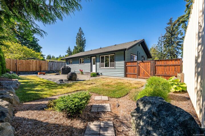 Property Photo: 1577 Baillie Rd BC V9M 4C6