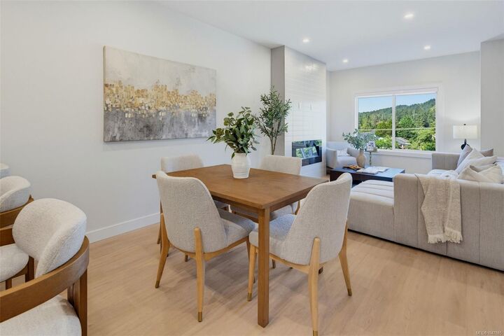 Property Photo:  962 Siskin Ridge  BC V9C 2X9 
