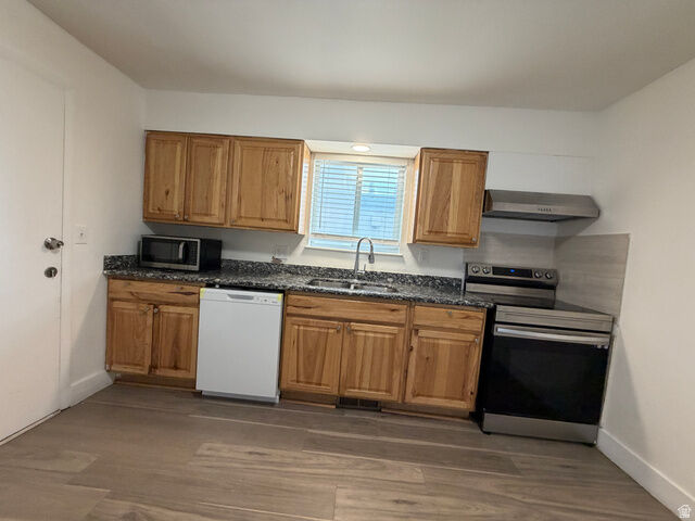 Property Photo:  1241 S 300 E  UT 84121 