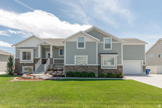 Property Photo: 2401 W 2775 N UT 84404