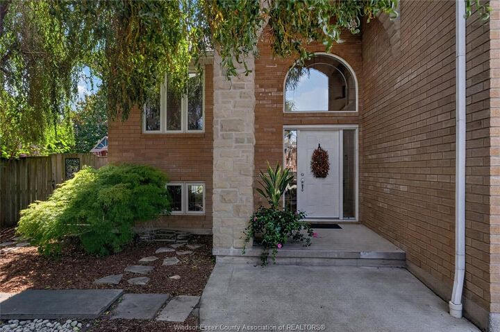 Property Photo: 3162 Leisure Crescent ON N8R 0A2