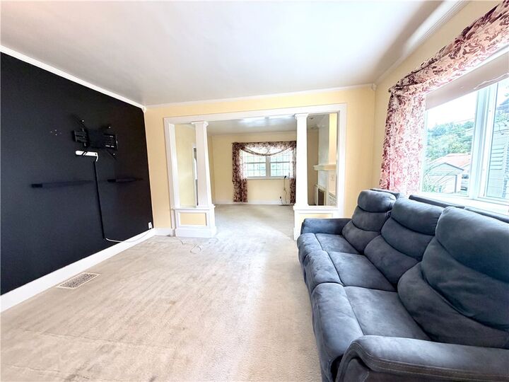 Property Photo:  319 Manhattan Ave  PA 15223 