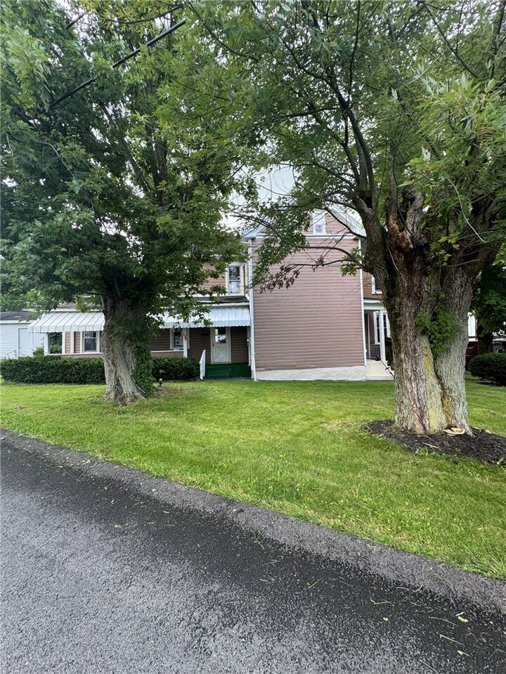 Property Photo:  500 Painter St  PA 15631 
