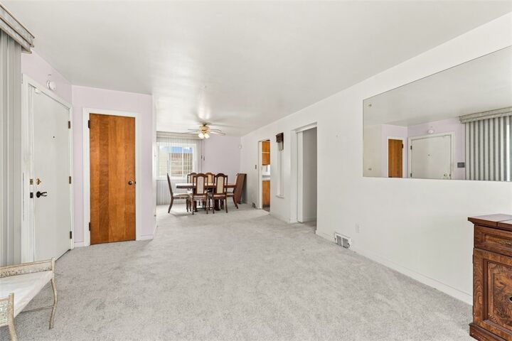 Property Photo:  7140 Ross Garden Rd  PA 15206 