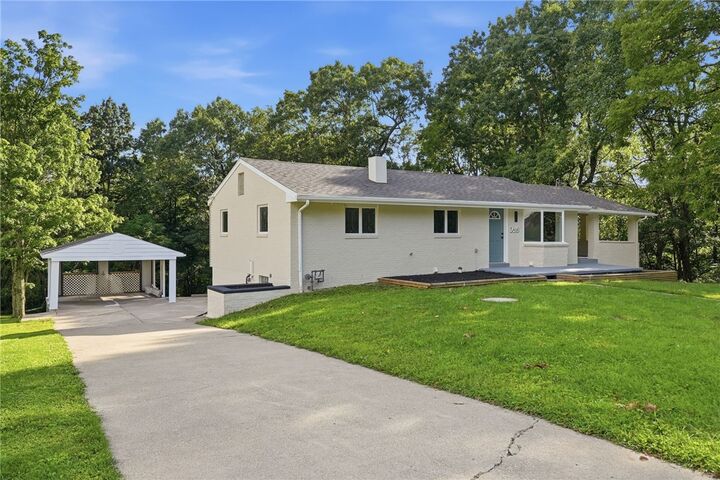 Property Photo: 5816 Schell Cir PA 15001