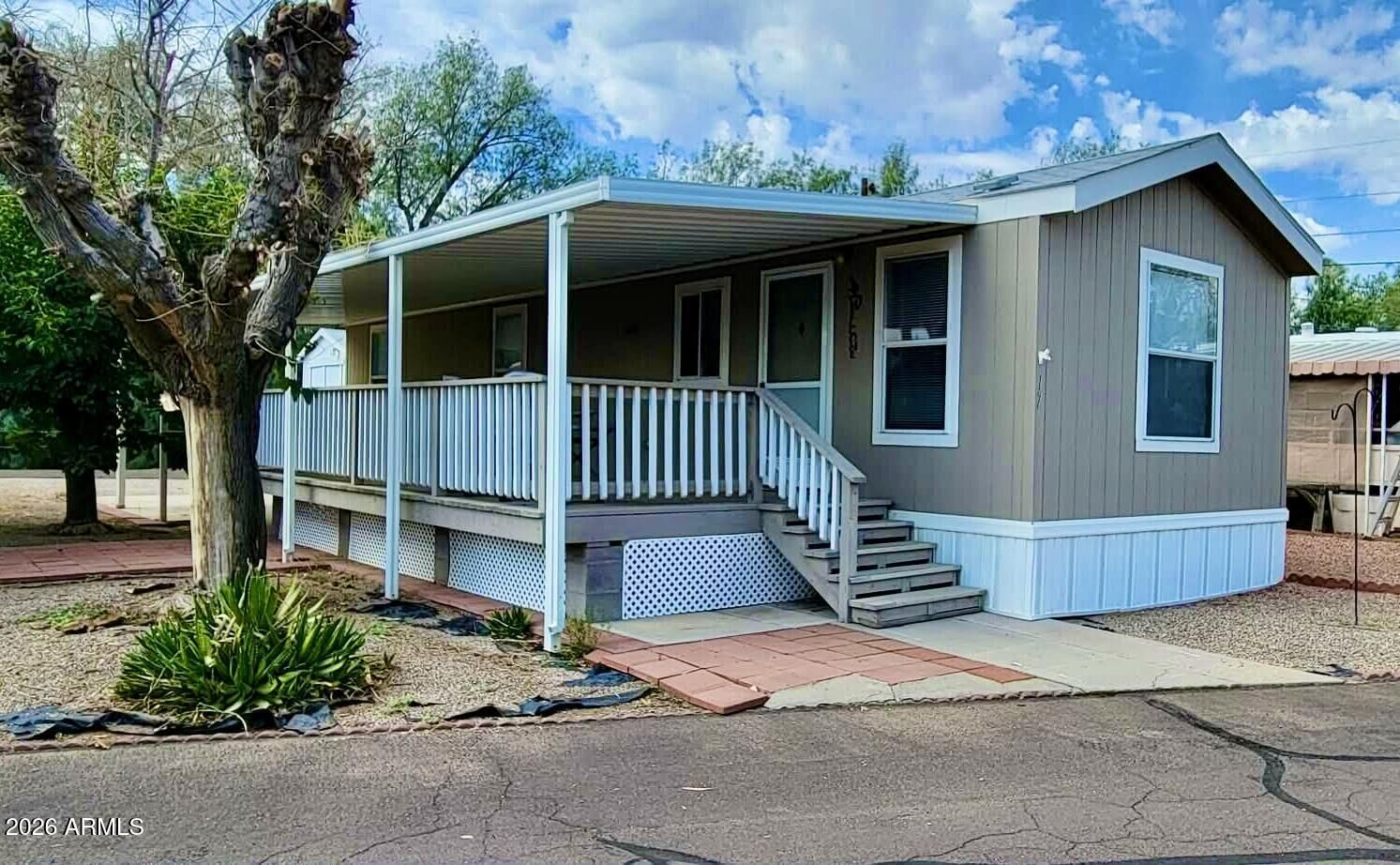 Property Photo: 550 Palm Drive 17 AZ 85390