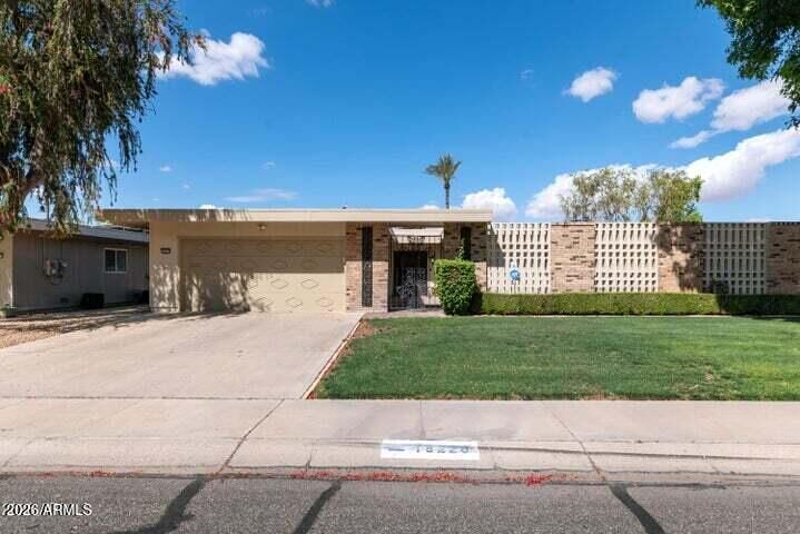 Property Photo:  18226 N 104th Avenue  AZ 85373 