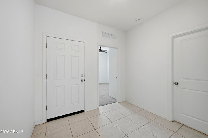 Property Photo: 2022 E New Bonnet Lane AZ 85140