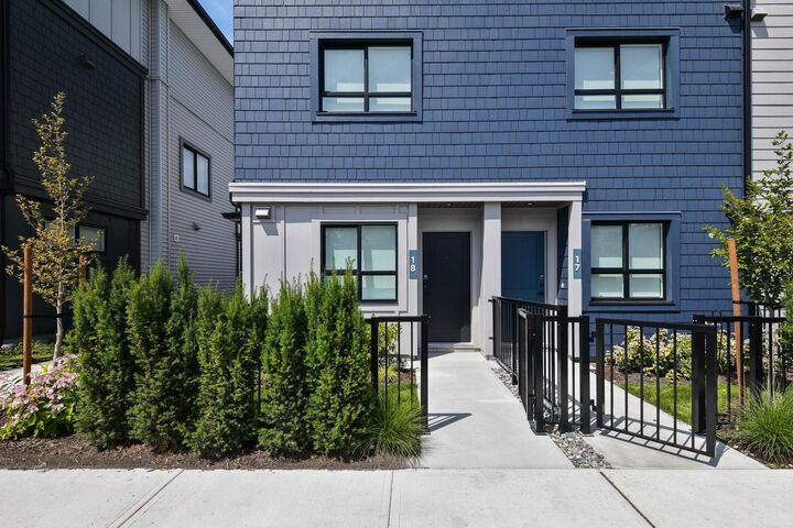 Property Photo: 33525 Kingston Avenue 23 BC V2S 0R6