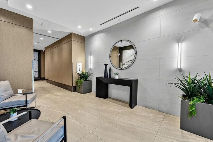 Property Photo: 1441 Johnston Road 1302 BC V4B 3Z4