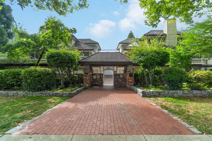 Property Photo: 3441 Curle Avenue 102 BC V5G 4P4