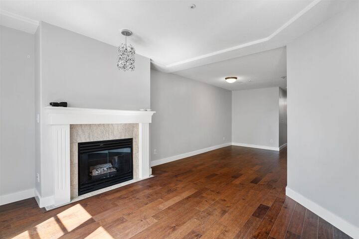 Property Photo: 5723 Balsam Street 211 BC V6M 4B8