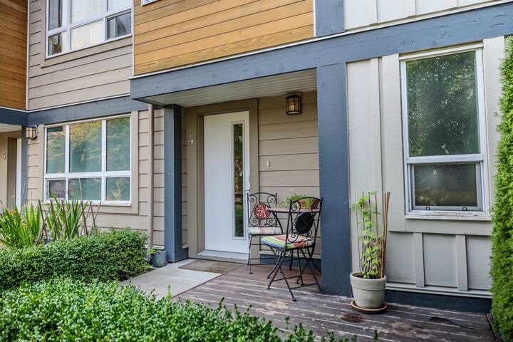 Property Photo: 1188 Wilson Crescent 4 BC V8B 0A9