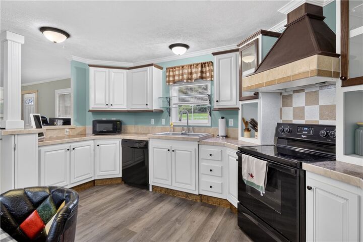 Property Photo:  10 Colleen Drive  NY 13864 