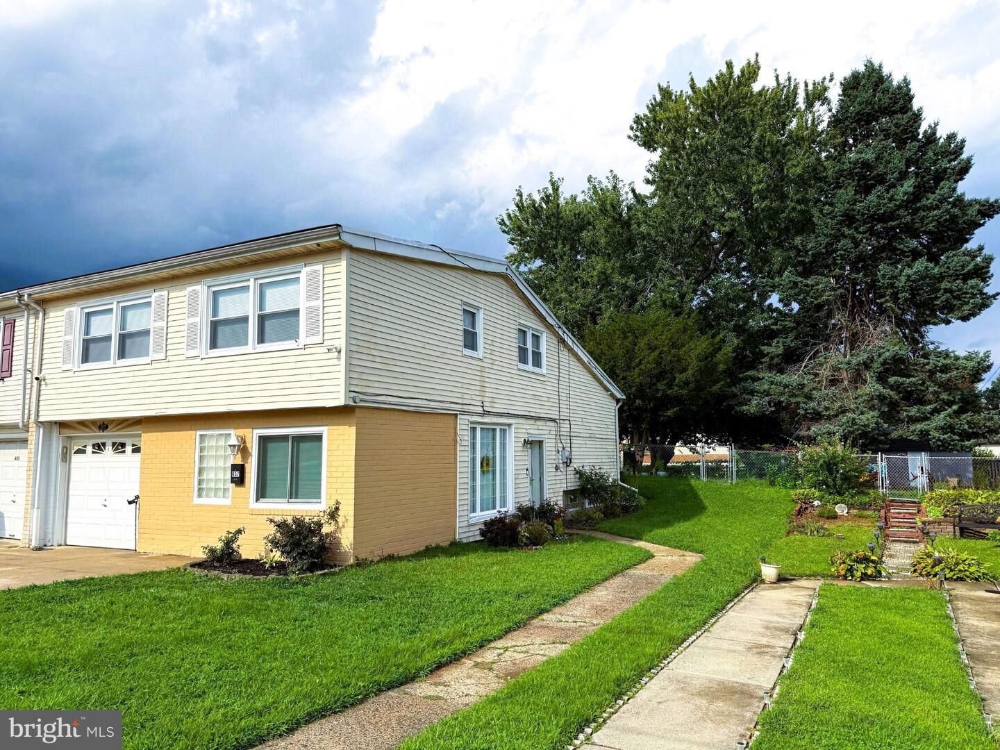 Property Photo:  657 Artwood Drive  PA 19115 