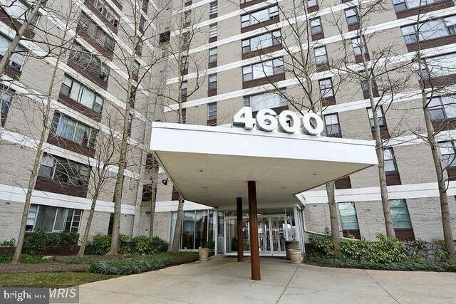 Property Photo: 4600 Duke Street 1511 VA 22304