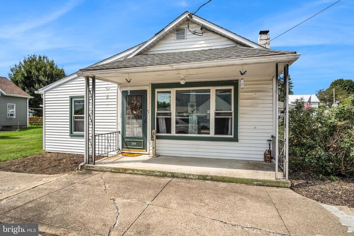 Property Photo: 309 Chestnut Street PA 17065