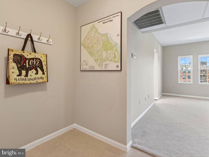 Property Photo: 1811 Key Boulevard 10532 VA 22201