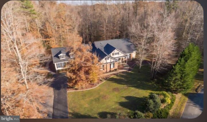 Property Photo: 6050 Deepdeen Place MD 20617
