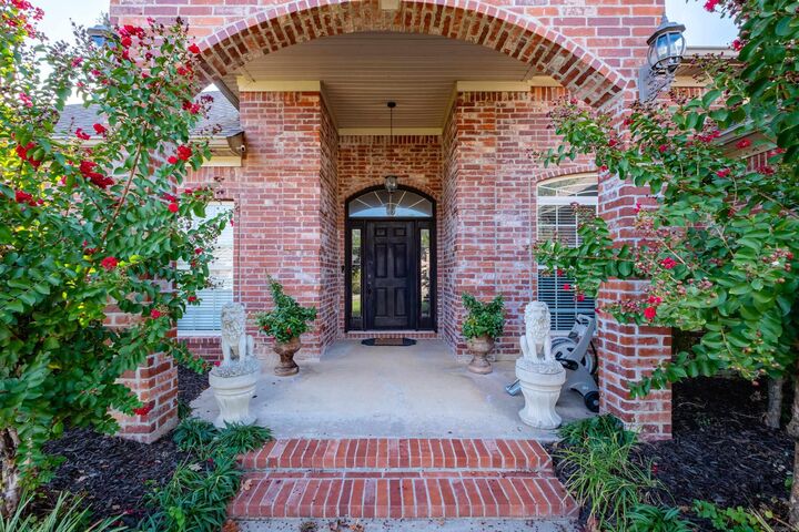 Property Photo:  116 Valderrama Drive  AR 72015 