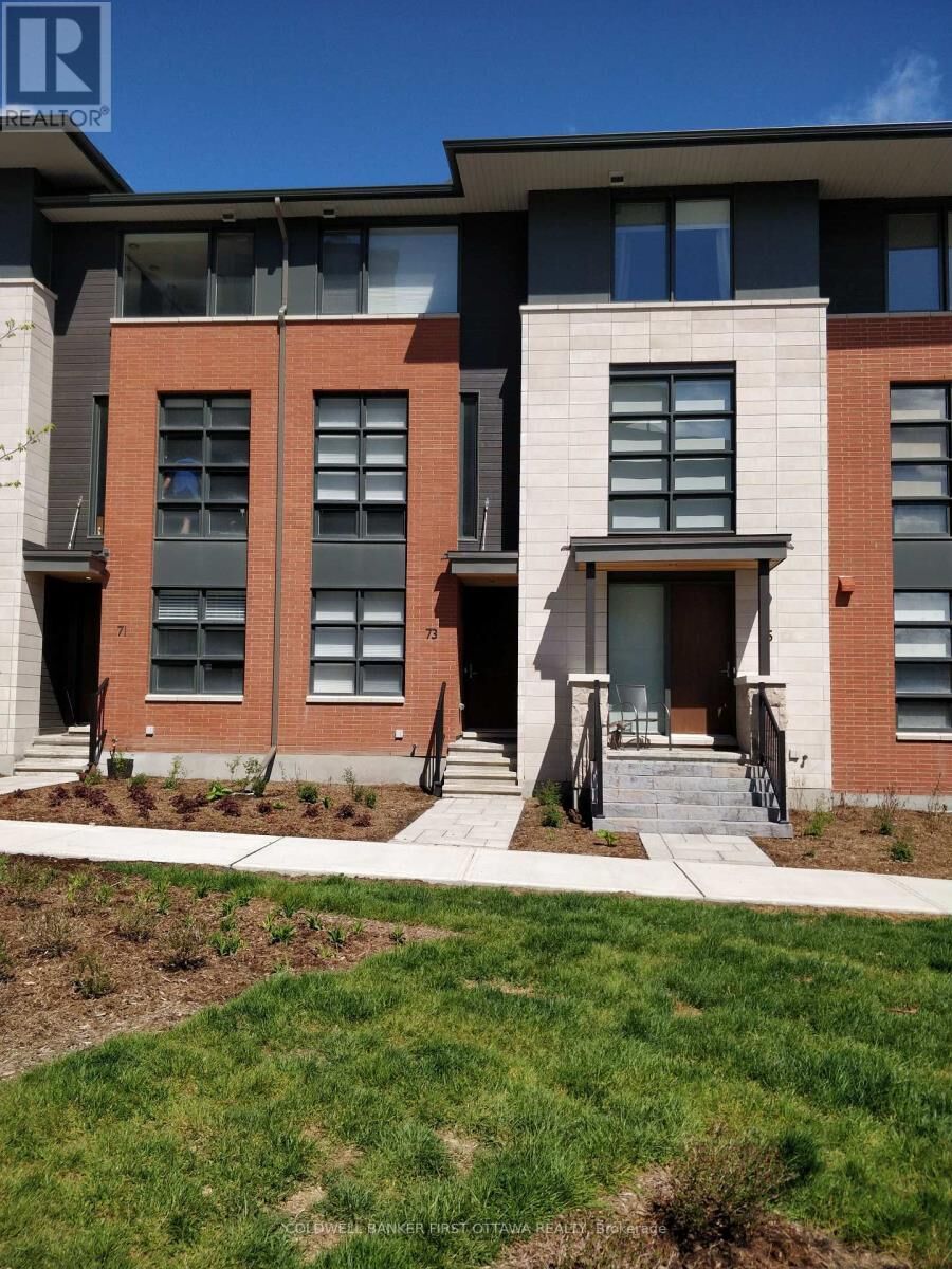 Property Photo: 73 Oblats Avenue ON K1S 5W1