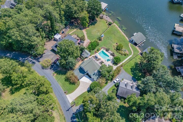 Property Photo: 745 Anchor Road NC 28128