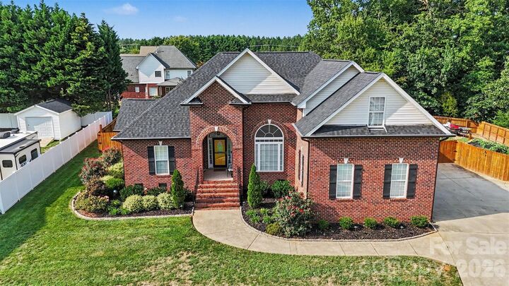 Property Photo:  2013 Buckthorn Court  NC 28056 