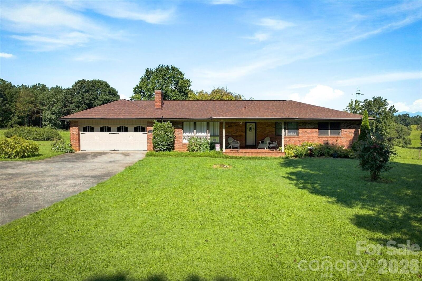 Property Photo:  5158 Bob Farr Drive  NC 28655 