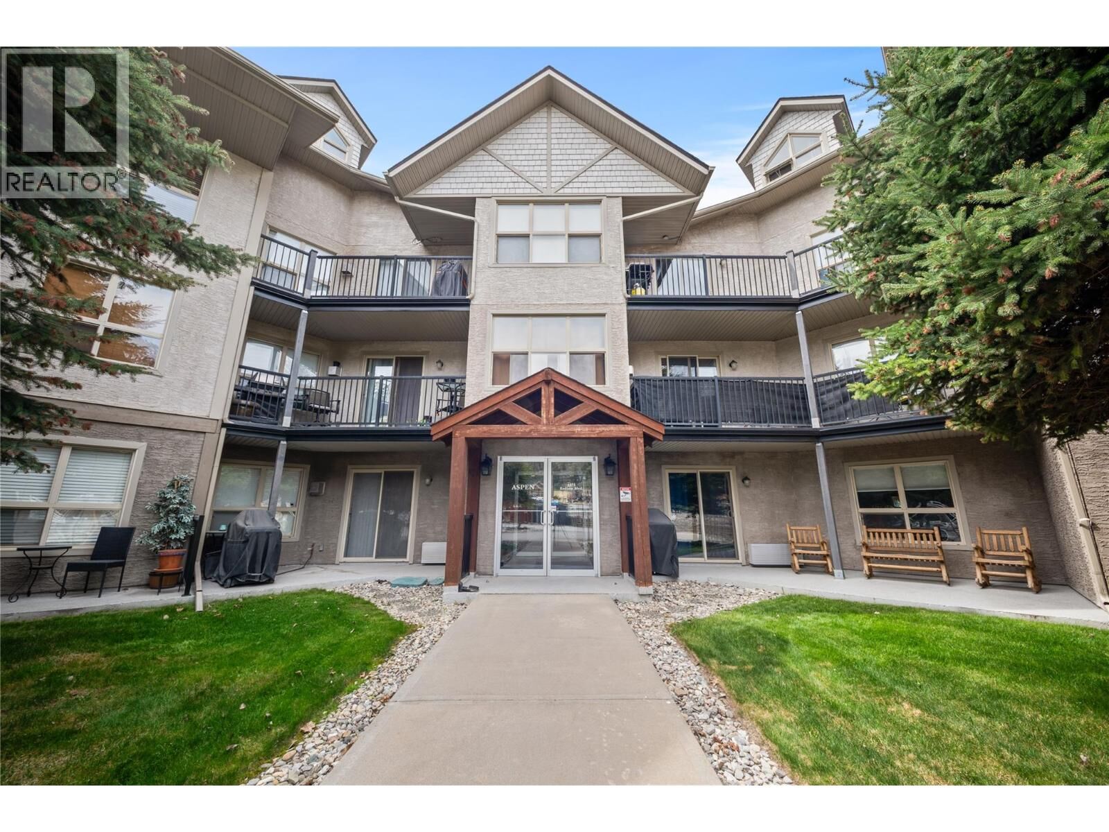 Property Photo:  4875 Radium Boulevard 116  BC V0A 1M0 