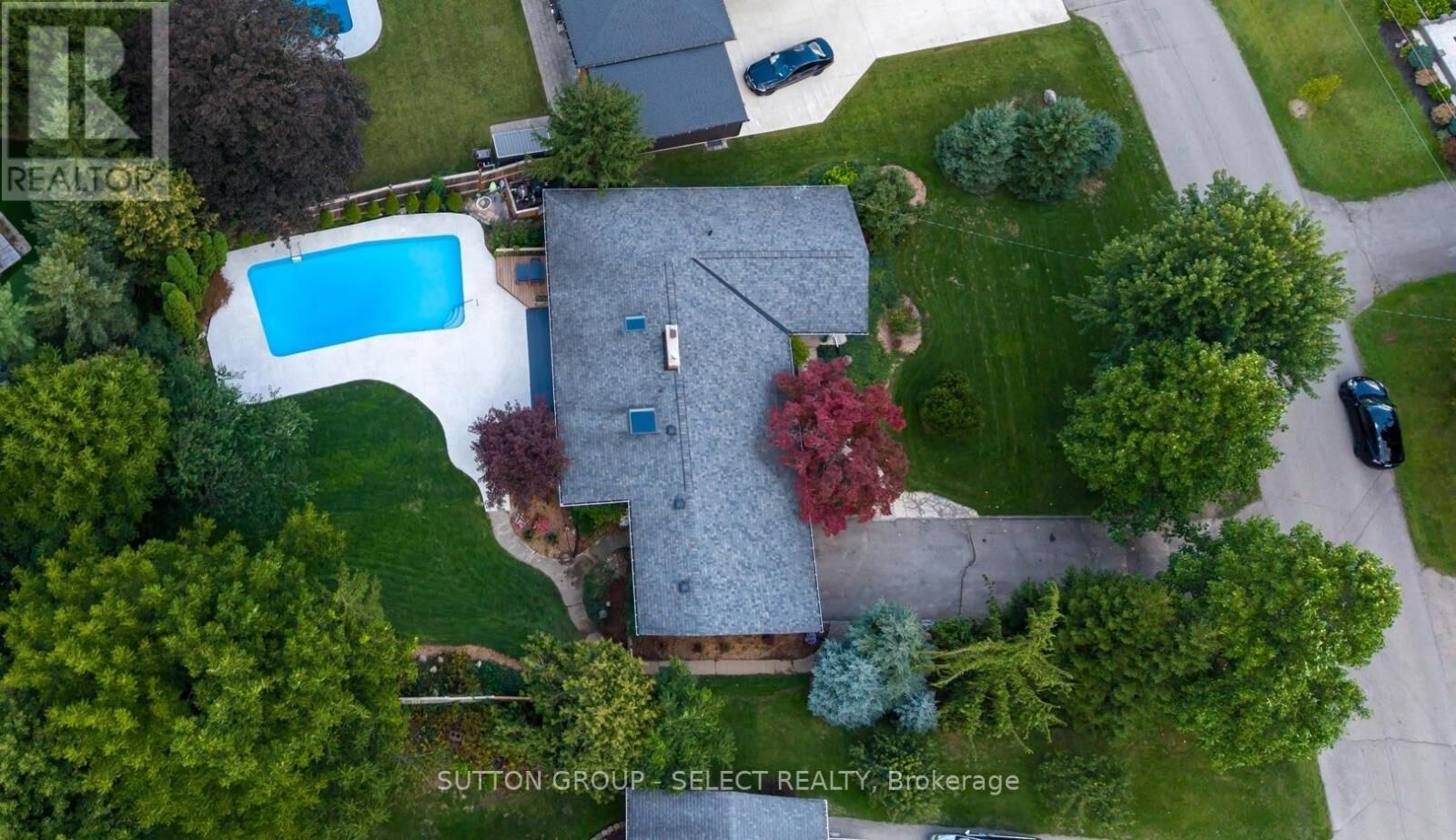 Property Photo:  10 Northcrest Drive  ON N5X 3V8 