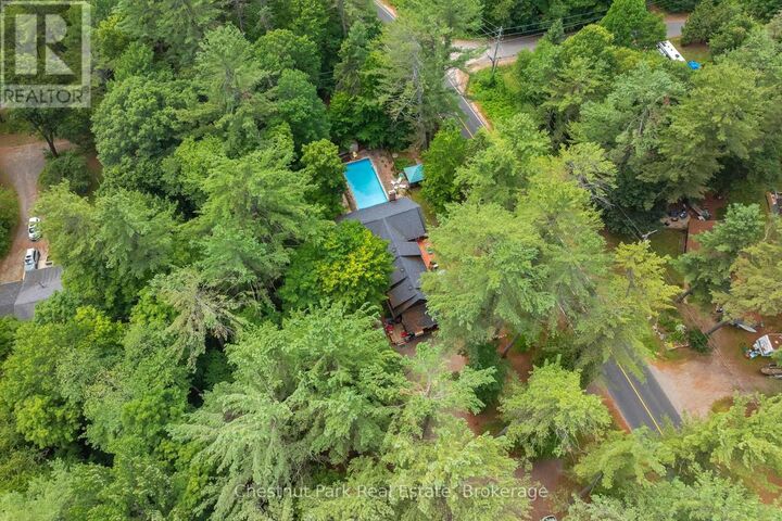 869 Muskoka Road 10 — photo 1