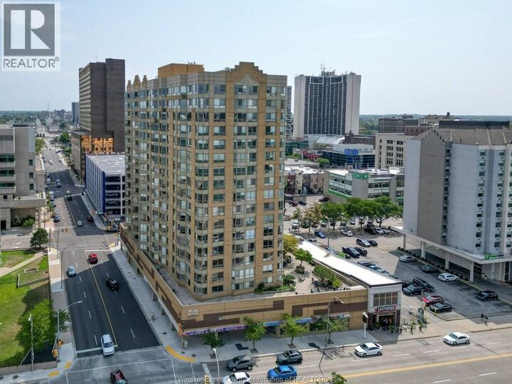 Property Photo:  75 Riverside Drive East 1204  ON N9A 7C4 