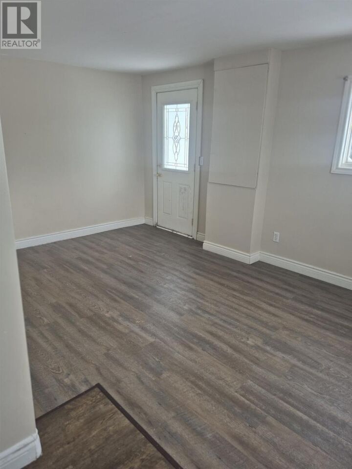 Property Photo:  227 Turner Ave  ON P6C 4S8 