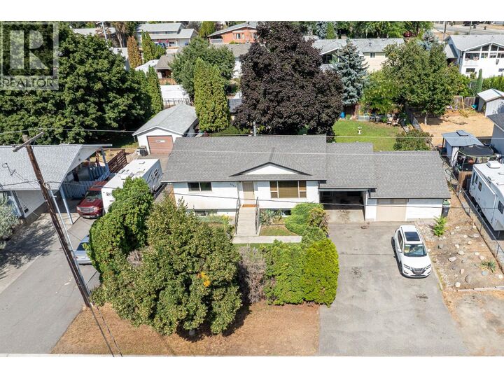 Property Photo: 1230 Creekside Road BC V1X 1B3