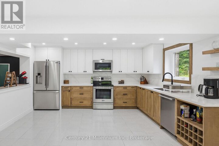 Property Photo: 38 Emilio Place ON L0L 2T0