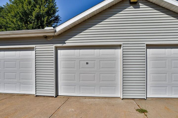 Property Photo:  2800 Thielman Street 3D  WI 54452 