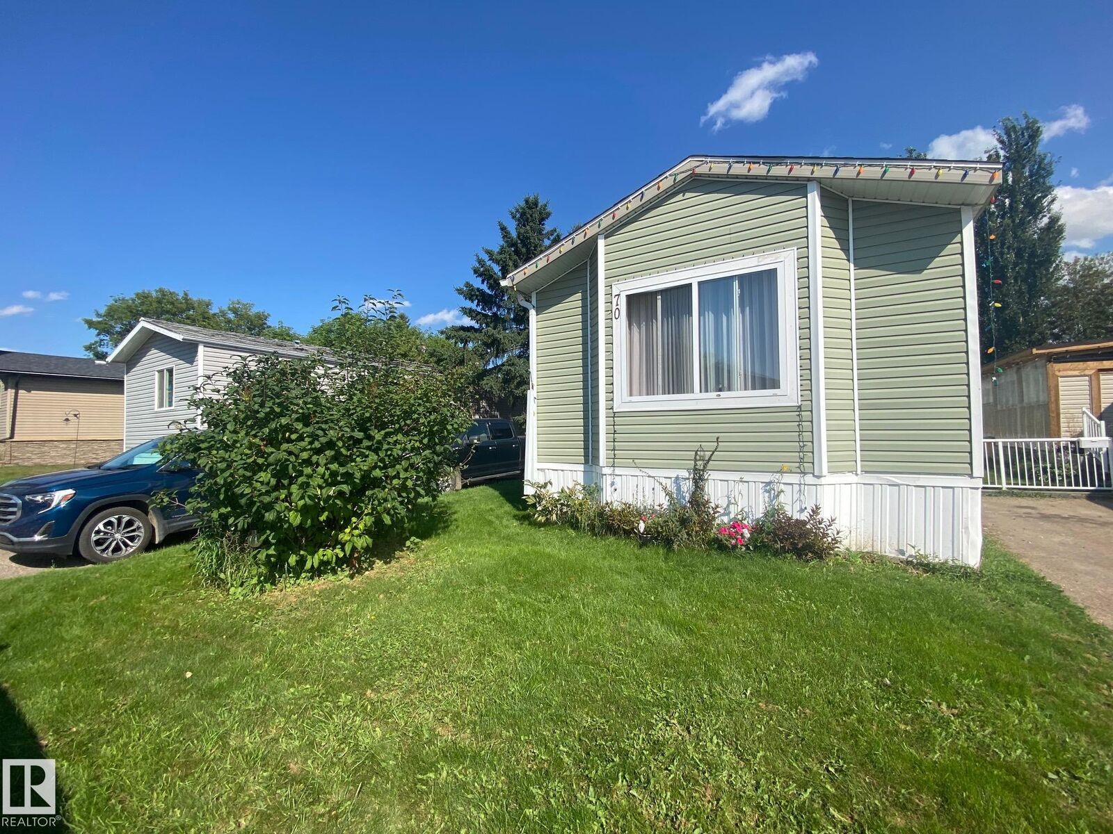 Property Photo:  70 4202-45 Street  AB T9A 2L3 