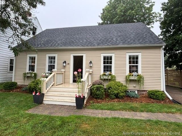 Property Photo:  120 Queen Street  NB E5B 1C8 