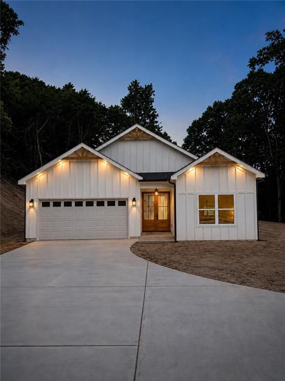 Property Photo: 4635 Perry Rd GA 30506
