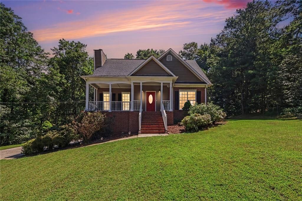 Property Photo:  5142 Spring Glen Court  GA 30135 