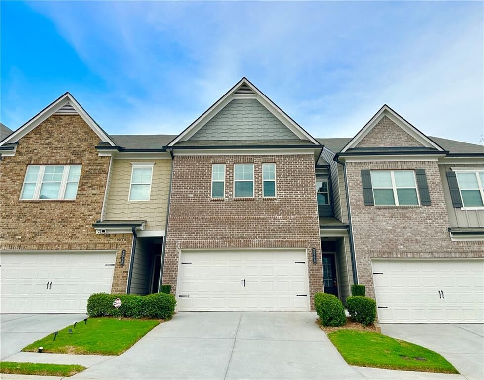 Property Photo:  2560 Norwich Trace  GA 30078 