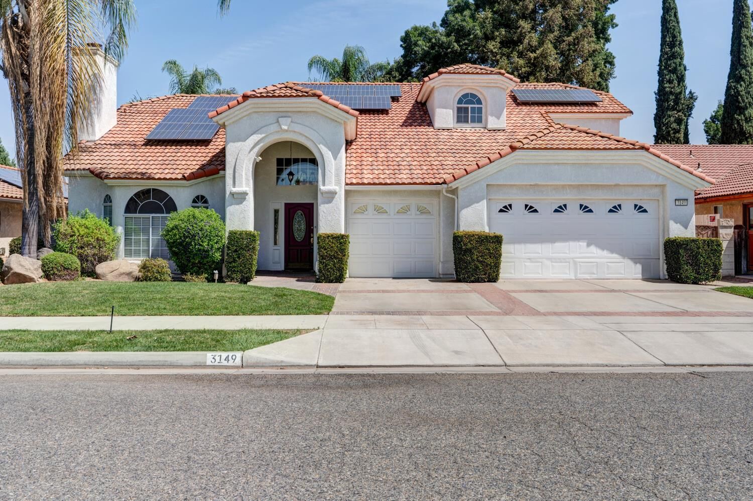 Property Photo: 3149 Tragon Street CA 93637
