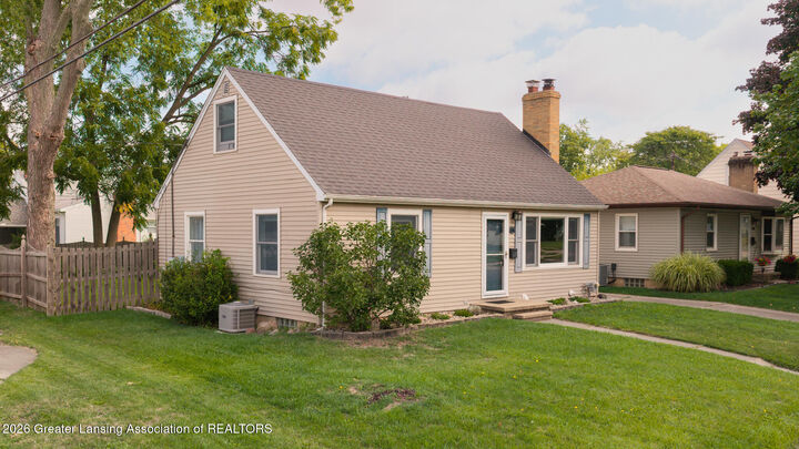 Property Photo:  1616 W Rundle Avenue  MI 48910 