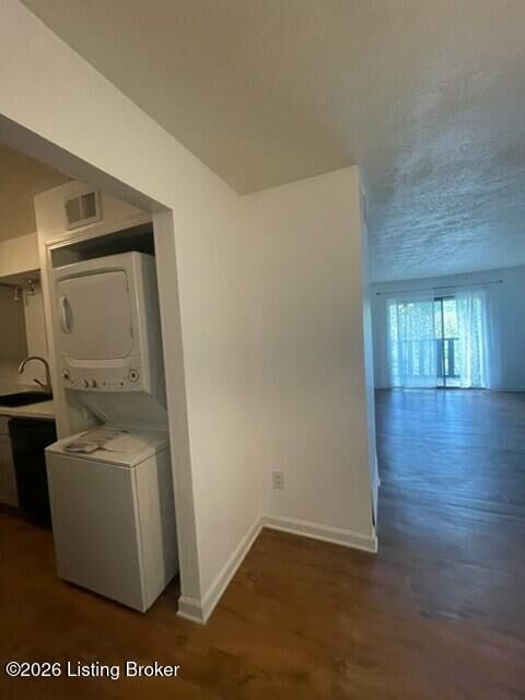 Property Photo: 3503 Lodge Ln 307 KY 40218