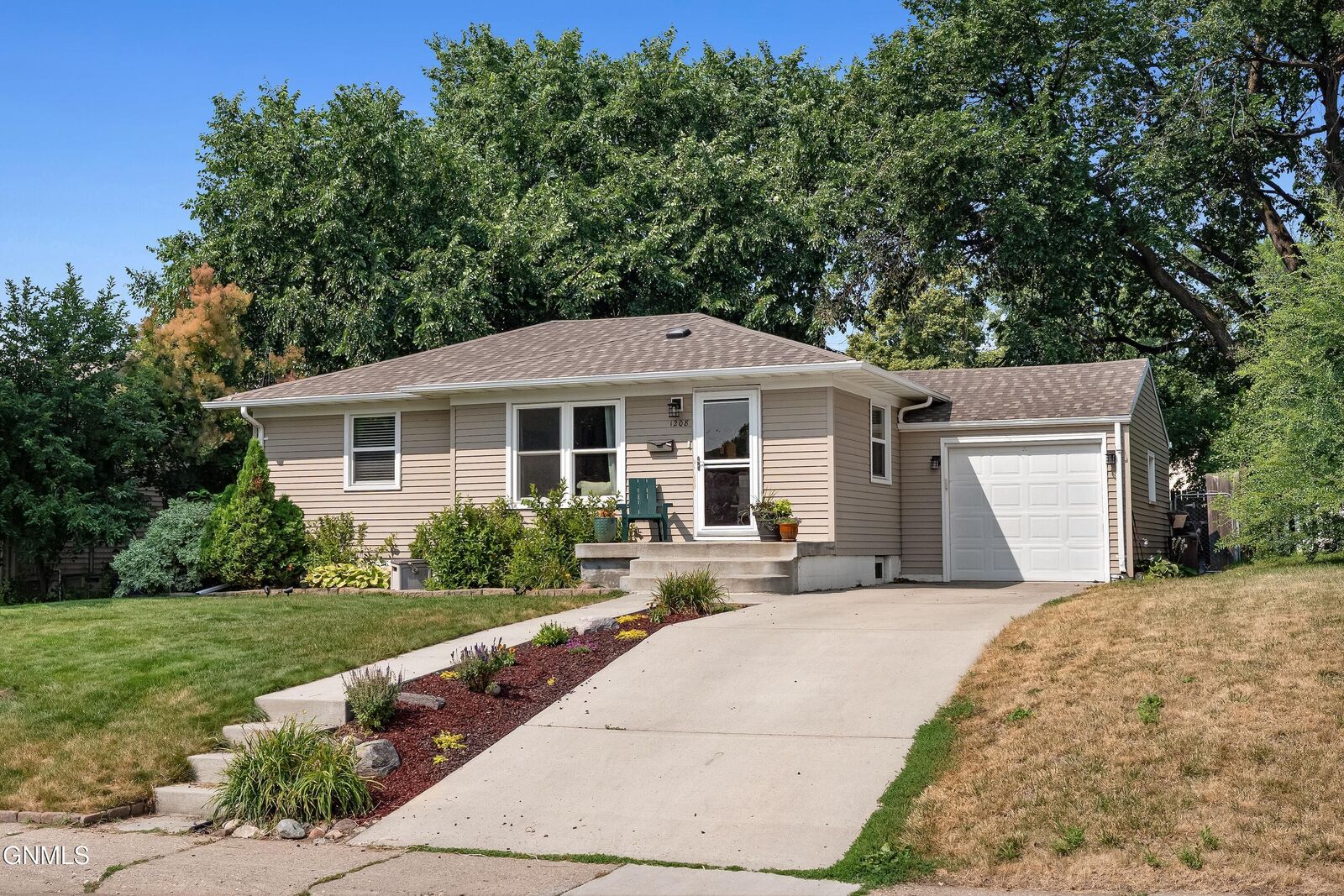 Property Photo:  1208 12th Street N  ND 58501 