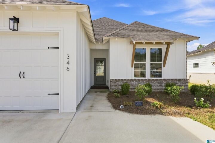 Property Photo: 346 Shiloh Creek Drive AL 35040