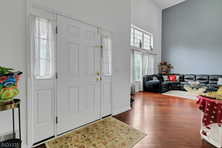 Property Photo:  102 Black Oak Trail  NJ 07849 