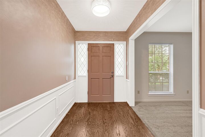 Property Photo:  5702 Vestavia Drive  TX 77069 